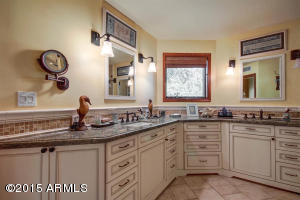 1402 E Caroline Ln, Tempe, AZ 85284 photo 8