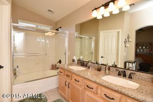 4041 S Dew Drop Ct, Gilbert, AZ 85297 photo 16
