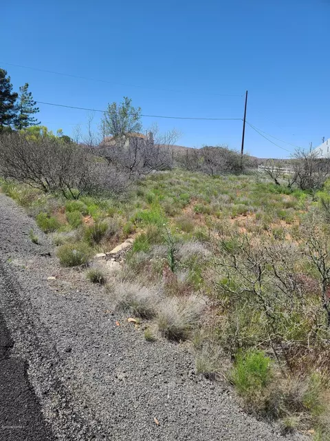 19683 E Chaparral Dr, Mayer, AZ 86333 photo 2
