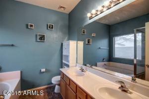 3761 E Woodside Ln, Gilbert, AZ 85297 photo 14