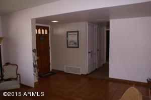 2845 E Paradise Dr, Phoenix, AZ 85028 photo 2