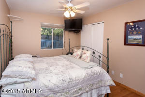 2702 E Laurel Ln, Phoenix, AZ 85028 photo 16
