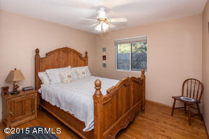 2702 E Laurel Ln, Phoenix, AZ 85028 photo 14