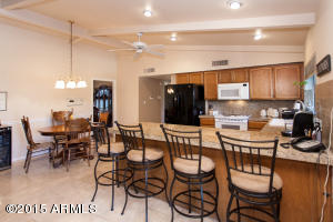 2702 E Laurel Ln, Phoenix, AZ 85028 photo 8