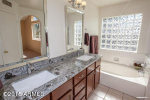 4543 E Villa Rita Dr, Phoenix, AZ 85032 photo 5