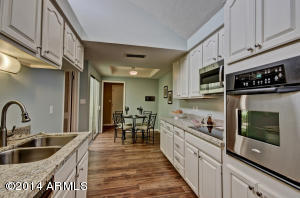 910 E Laguna Dr, Tempe, AZ 85282 photo 9