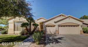 764 W Estrella Dr, Gilbert, AZ 85233 photo 2