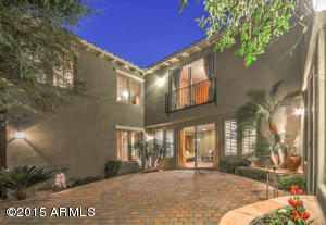 3974 E Crest Ln, Phoenix, AZ 85050 photo 7