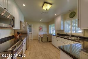 622 E Nicolet Ave, Phoenix, AZ 85020 photo 2