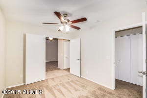 4627 E Lone Cactus Dr, Phoenix, AZ 85050 photo 6