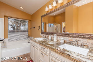 2211 E Crest Ln, Phoenix, AZ 85024 photo 9
