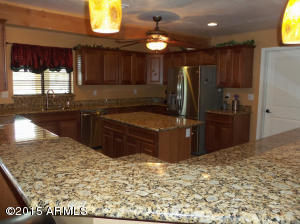 617 E Pony Ln, Gilbert, AZ 85295 photo 2