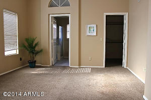 630 S Surfside Dr, Gilbert, AZ 85233 photo 8