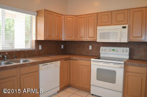 877 W Kroll Ave, Gilbert, AZ 85233 photo 4