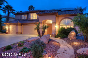 677 S Cardinal St, Gilbert, AZ 85296 photo 1