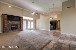 1027 S Maple St, Mesa, AZ 85206 photo 2