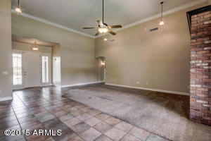 1027 S Maple St, Mesa, AZ 85206 photo 3