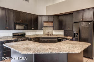 1027 S Maple St, Mesa, AZ 85206 photo 4
