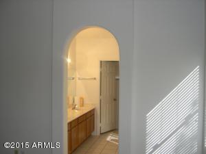 4329 E Rosemonte Dr, Phoenix, AZ 85050 photo 9