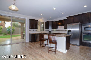 3612 E Abraham Ln, Phoenix, AZ 85050 photo 2