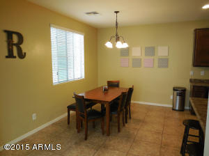 971 S Brewer Dr, Gilbert, AZ 85296 photo 4