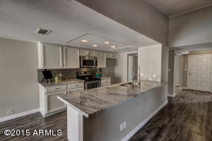 752 E Braeburn Dr, Phoenix, AZ 85022 photo 1