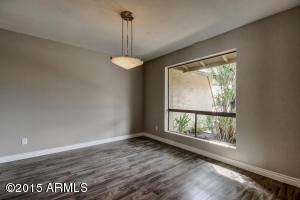 752 E Braeburn Dr, Phoenix, AZ 85022 photo 5