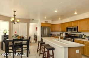 1507 E Desert Ln, Phoenix, AZ 85042 photo 10