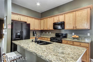 3931 E Carson Rd, Phoenix, AZ 85042 photo 9