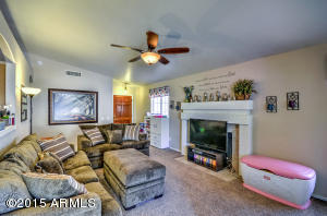61 W Melody Dr, Gilbert, AZ 85233 photo 4