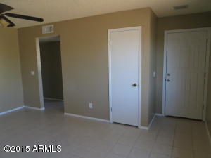 446 S Olmo Cir, Apache Junction, AZ 85120 photo 2