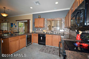 1019 E Iris Dr, Chandler, AZ 85286 photo 5
