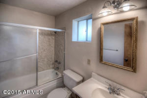 3302 E Mitchell Dr, Phoenix, AZ 85018 photo 23