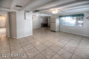 3302 E Mitchell Dr, Phoenix, AZ 85018 photo 8
