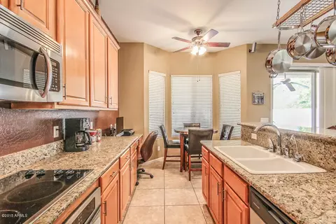 6754 S Pinehurst Dr, Gilbert, AZ 85298 photo 16