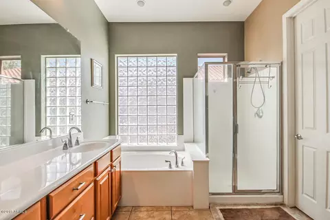 6754 S Pinehurst Dr, Gilbert, AZ 85298 photo 23