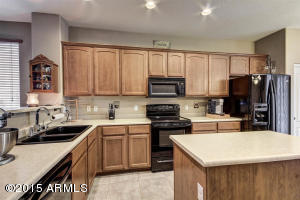 3648 E Sebastian Ln, Gilbert, AZ 85297 photo 8