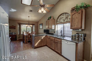 1048 E Vaughn Ave, Gilbert, AZ 85234 photo 9
