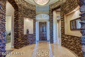 3823 E Crest Ln, Phoenix, AZ 85050 photo 11