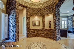 3823 E Crest Ln, Phoenix, AZ 85050 photo 13