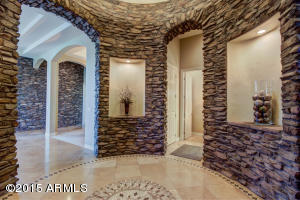 3823 E Crest Ln, Phoenix, AZ 85050 photo 14