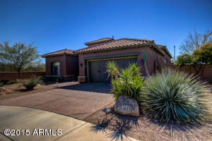 3823 E Crest Ln, Phoenix, AZ 85050 photo 4