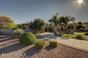 376 E Dennisport Ct, Gilbert, AZ 85295 photo 2