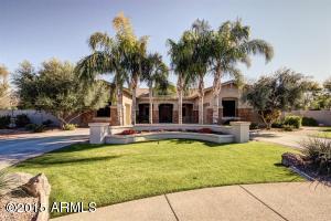 376 E Dennisport Ct, Gilbert, AZ 85295 photo 1