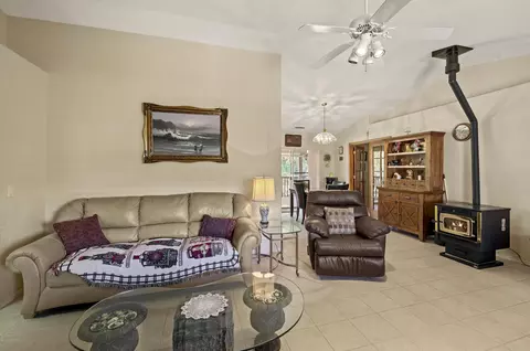 10375 E Creekside Dr, Cornville, AZ 86325 photo 4