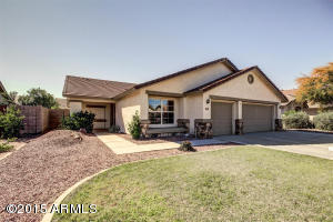 309 E Betsy Ln, Gilbert, AZ 85296 photo 1