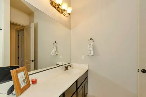 2325 E Winston Dr, Phoenix, AZ 85042 photo 17
