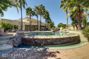 1702 E Queen Palm Dr, Gilbert, AZ 85234 photo 1