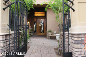 1266 E Oxford Ln, Gilbert, AZ 85295 photo 2