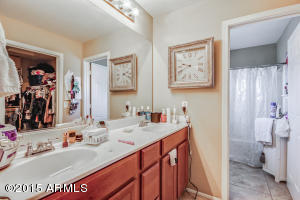 2467 E Vermont Dr, Gilbert, AZ 85295 photo 16